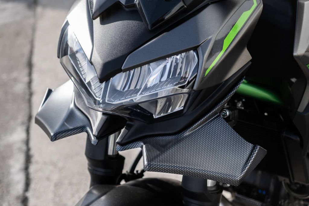 Naked Front Spoiler mat zwart Puig voor Kawasaki Z650 '21- - MDI